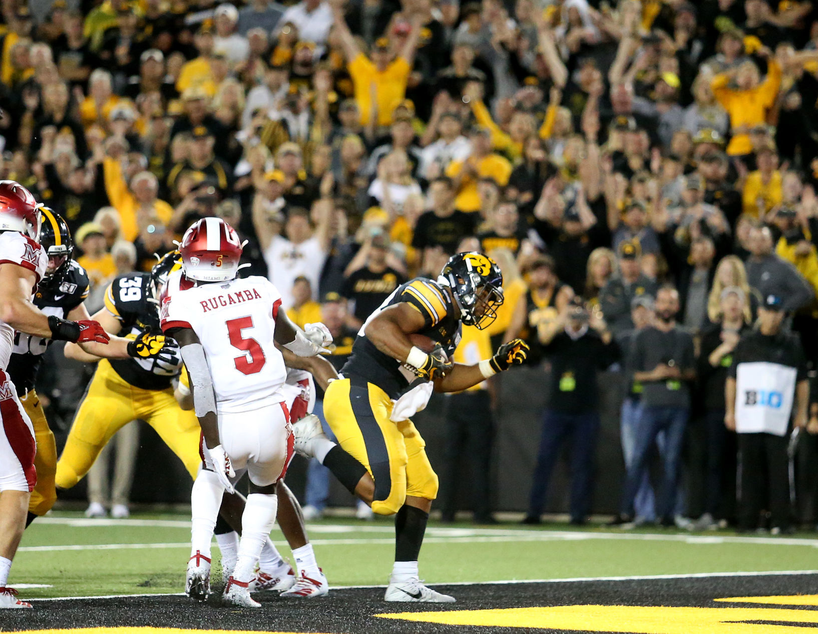 083119-qct-spt-iowa-miami-foot-025